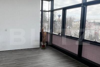 Spațiu comercial, de 202 mp, în Central - 3