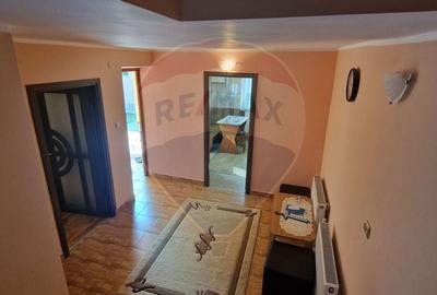 Casă individuală cu 3 camere cu Canalizare în Tache - 9