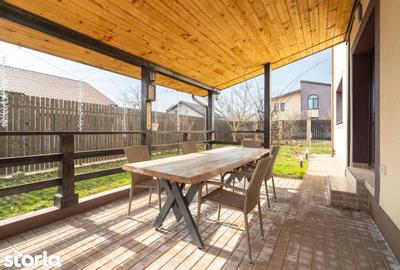 Casă cu 7 camere cu Garaj în Brănești - 1