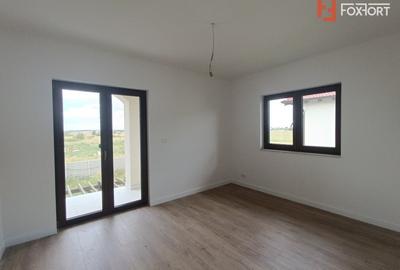 Casă individuală cu 4 camere cu Canalizare în Moșnița Nouă - 11