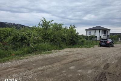 Teren de 1350 mp, în Sânpetru - 2