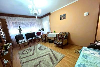 Apartament 3 camere --etajul 2 - E3 - 75mp - 9