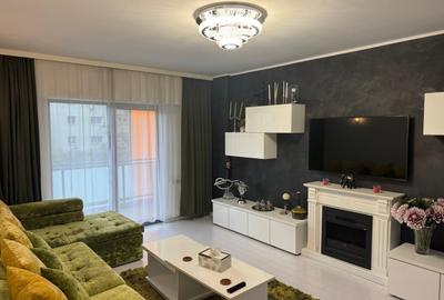 Apartament cu 3 camere decomandat, mobilat în Colentina
