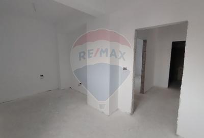 Apartament cu 3 camere ETAJ 2 - 5
