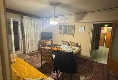 Apartament cu 3 camere semidecomandat în Teiul Doamnei