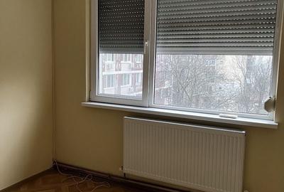 Apartament cu 3 camere semidecomandat, mobilat în Lujerului - 5