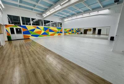 Spațiu comercial, de 150 mp, în Central - 3