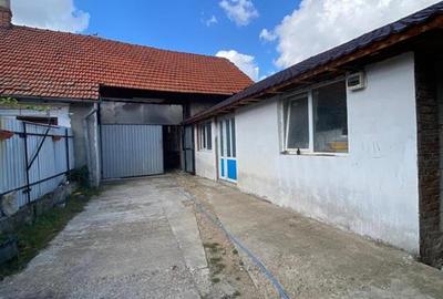 Casă cu 3 camere cu Teren 432 Mp în Central - 2