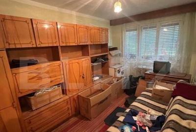 Apartament de vanzare , 70 mp , Zona Micro 14 - 1