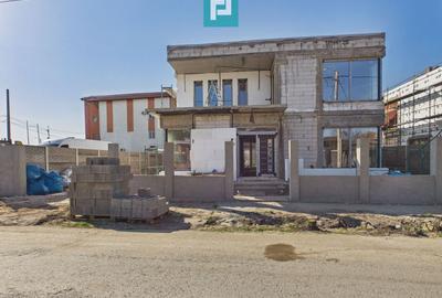 Casă individuală cu 6 camere cu Canalizare în Pârneava - 1