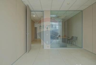 Spațiu comercial, de 20 mp, în Central - 17