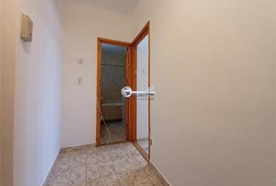 Garsonieră decomandată, mobilată în Nicolina - 6