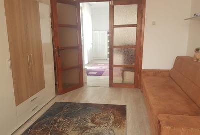 Apartament doua camere etaj unu, mobilat si utilat complet central, prin Ravirom - 4