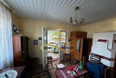 Casă cu 4 camere cu Canalizare în Negri - 7