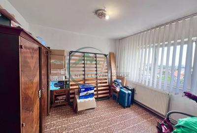 Apartament 3 camere, decomandat - 9