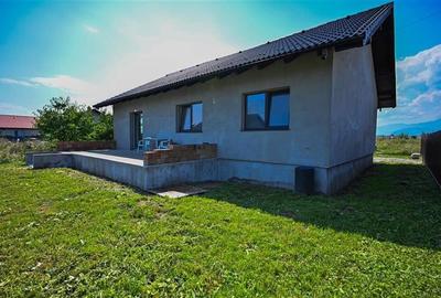 Casa noua pe parter,salon generos,terasa, pod mansardabil,teren 476mp,Sanpetru B - 5