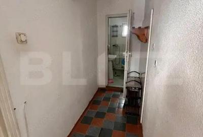 Garsoniera, 23 mp, mobilata si utilata, zona B-dul Decebal - 1