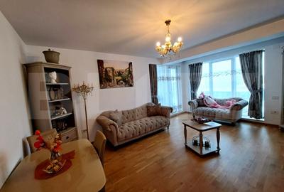 Penthouse cu 3 camere decomandat, mobilat în Central - 1