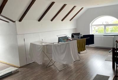 Casa deosebita P+E+M  Central-Biserica - 4