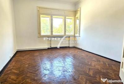 Apartament cu 6 camere decomandat în Central - 14