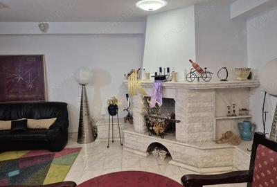 Apartament 5 Camere, 250mp, pretabi lpentru locuit cat si pentru alte activitati Apartament 5 Camere, 250mp, pretabi lpentru locuit cat si pentru alte activitati - 3