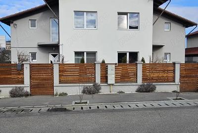 Casă în Central - 1