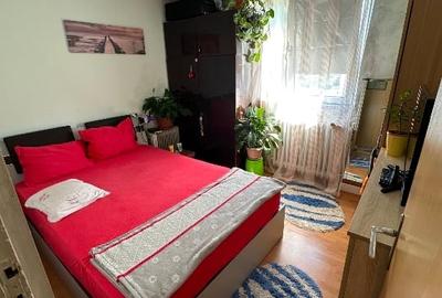 Vand 2 apartamente situate în aceiași scară de bloc. - 13