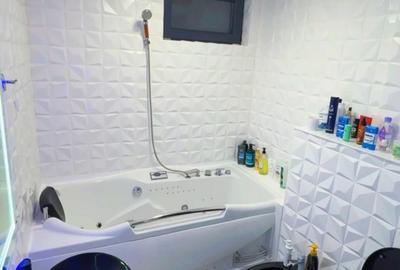 Apartament cu 3 camere decomandat în Peco - 4