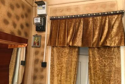 Casă cu 3 camere în Costești