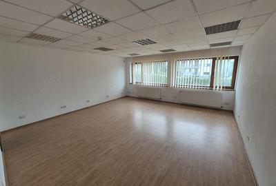 Spațiu comercial, de 190 mp, în Central - 5