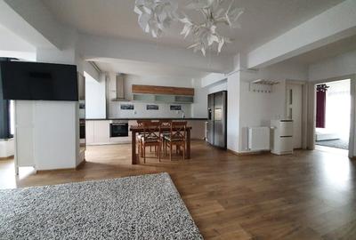 Proprietar, Apartament Domenii, 4 camere, loc parcare și boxă inclusa, etaj 2/3 - 1