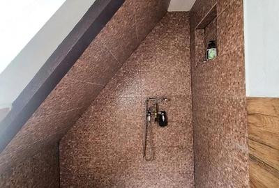 Casă cu 5 camere cu Teren 1578 Mp în Poiana Horea - 3