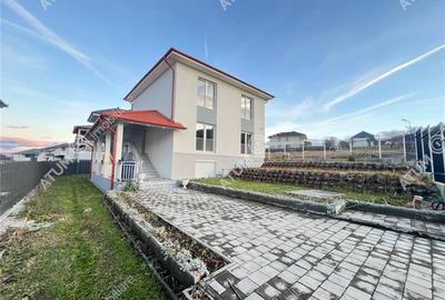 Casa individuala cu 5 camere si curte libera de 430 mp in Cisnadie - 19