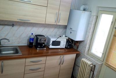Apartament cu 3 camere decomandat în Central - 8