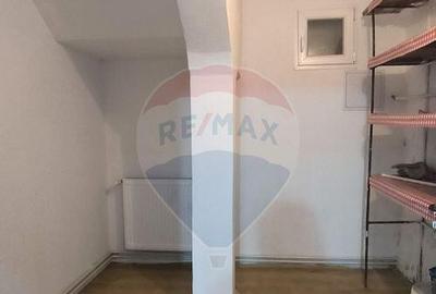 Apartament spa?ios intr-o cladire istorica, zona cent... - 16