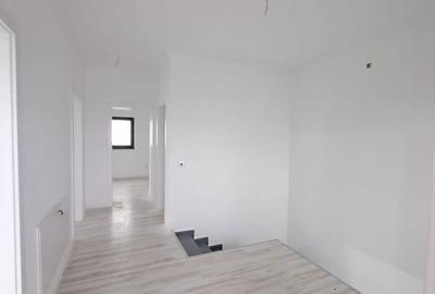 Casă cu 4 camere decomandat cu Teren 500 Mp în Miroslava - 12