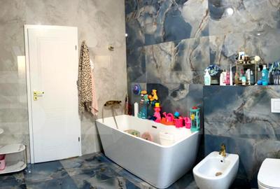 Casă cu 3 camere cu Piscina în Podgoria - 2