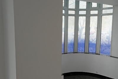 Spațiu comercial, de 60 mp, în Nord - 3