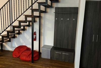 Apartament cu 4 camere decomandat în Cornișa - 2
