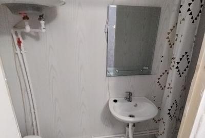 Proprietar vand garsoniera 17m - 2