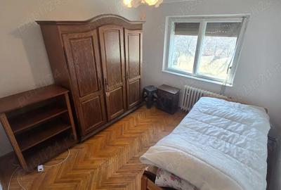 Apartament cu 3 camere semidecomandat în Micro 16 - 8