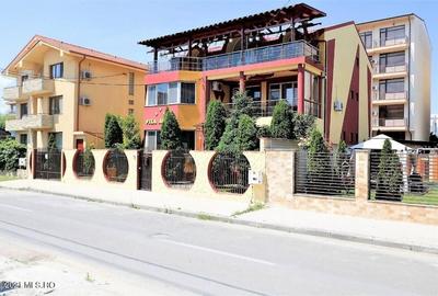 Mamaia Nord - Langa Mare, pensiune la cheie, 11 camere, 9 bai! - 2