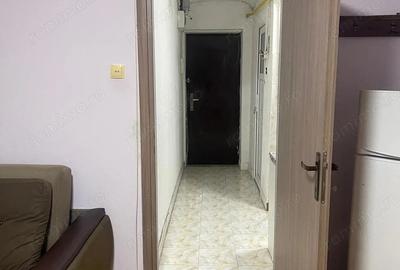 Garsonieră decomandată în Complex Studențesc - 1