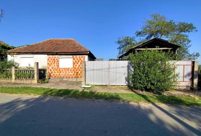 Casă cu 4 camere în Calea Mare - 1