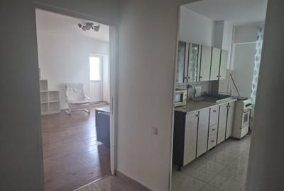 Apartament cu 2 camere decomandat în Muncii