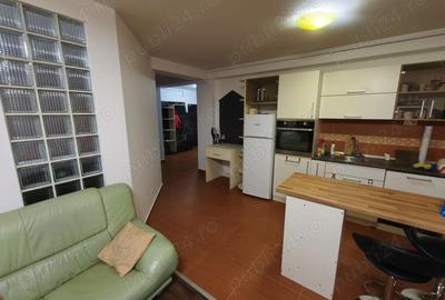Apartament cu 3 camere semidecomandat în Central - 6