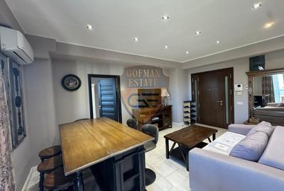Apartament cu 3 camere decomandat, mobilat în Sat Vacanță