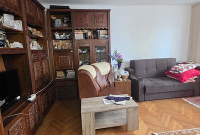 Apartament cu 3 camere decomandat, mobilat în Casa de Cultură - 9
