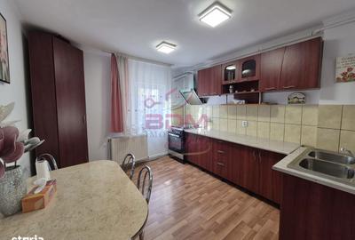 Apartament cu 4 camere semidecomandat în Central - 2