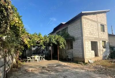 Casă cu 5 camere în Andrei Mureșanu - 8